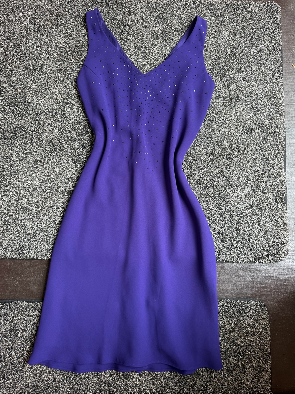 Jones New York Purple V-Neck Midi Dress with Rhinestone Detail